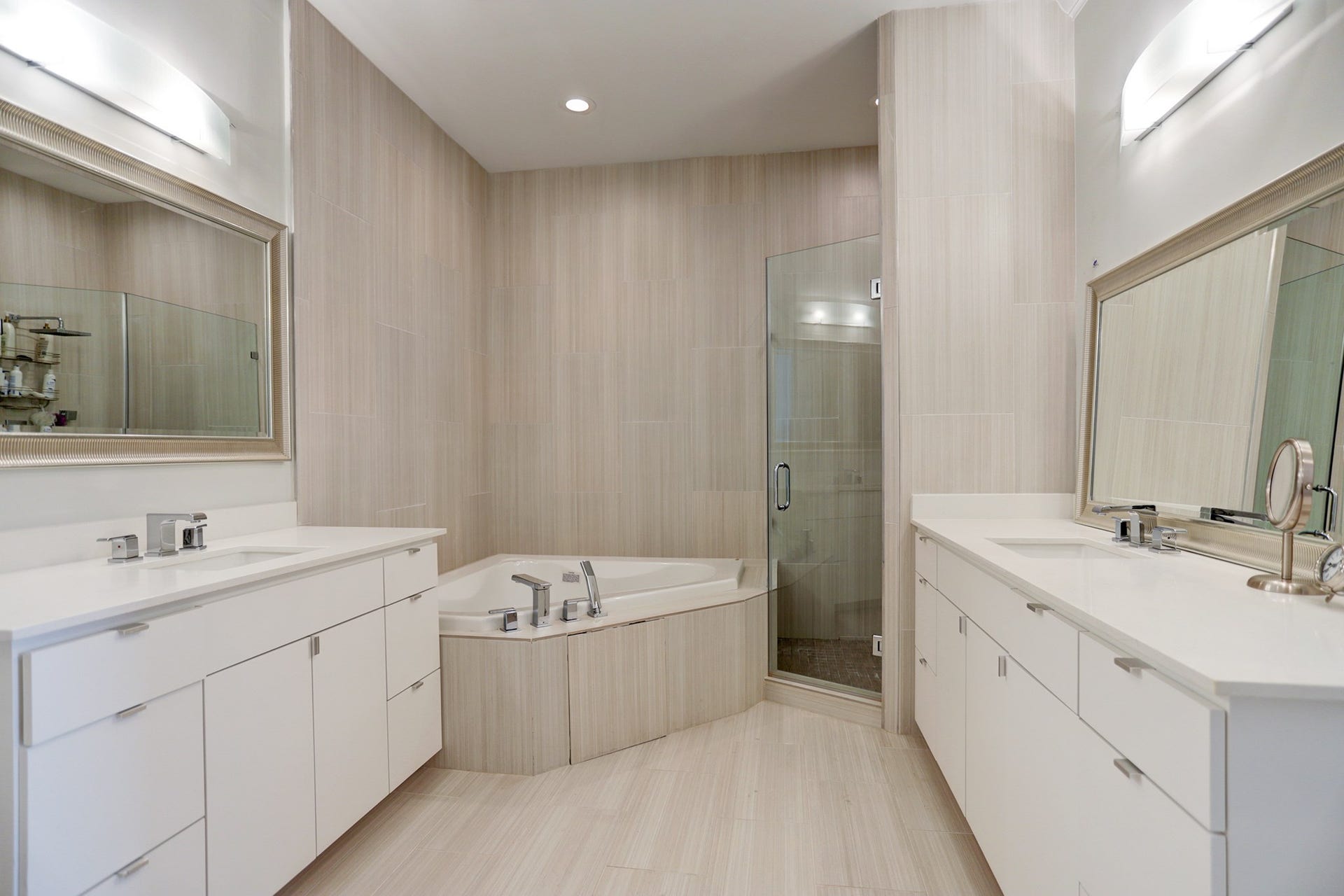 1632 Potomac Drive, Houston, TX 77057 1632 Potomac Drive, Houston, TX 77057