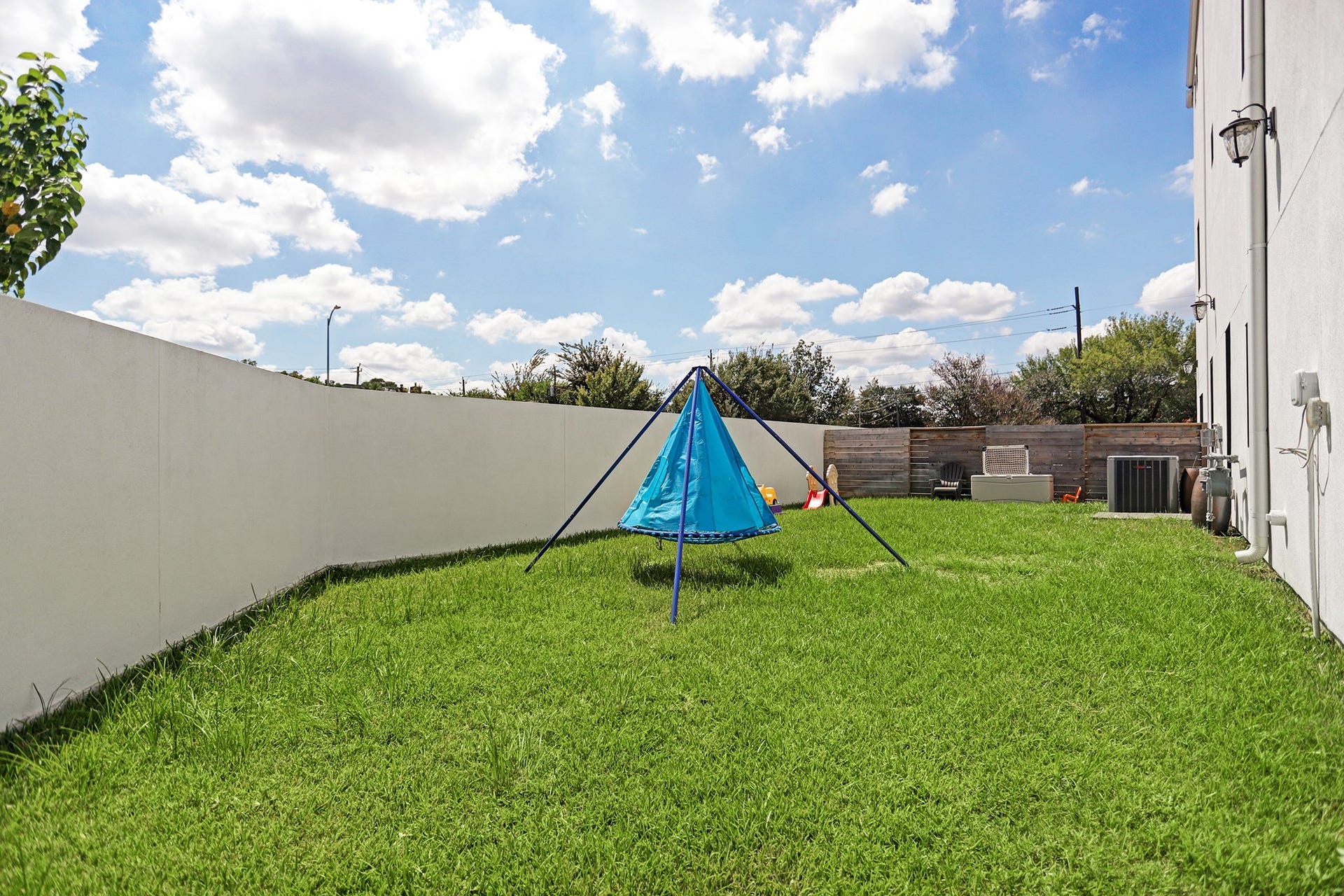 1632 Potomac Drive, Houston, TX 77057 1632 Potomac Drive, Houston, TX 77057