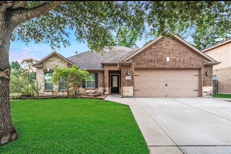 Property photo for 961 Wannan Lane, Conroe, TX
