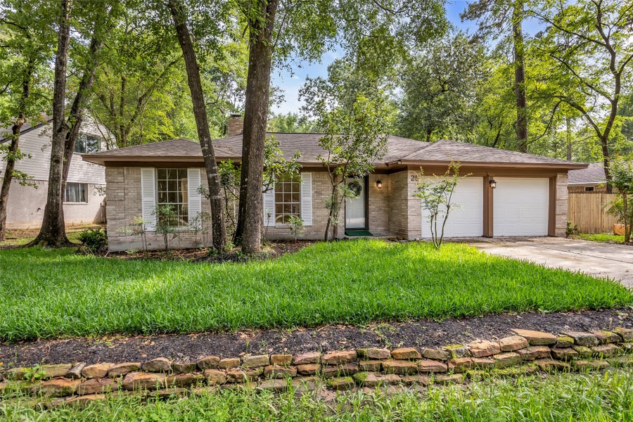 Property photo for 25 N Deerfoot Circle, Spring, TX