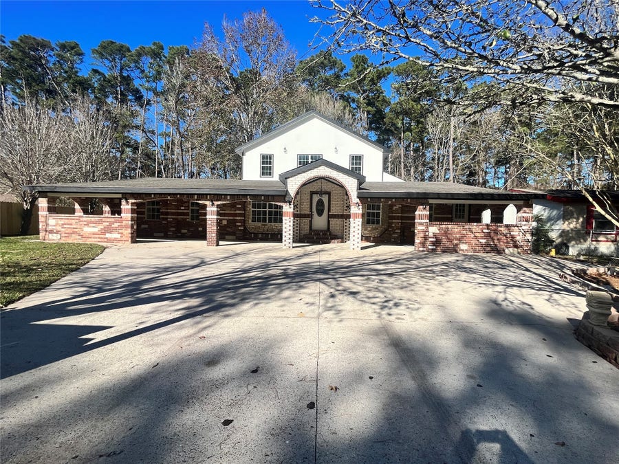 Property photo for 10811 River Oaks Drive, Conroe, TX