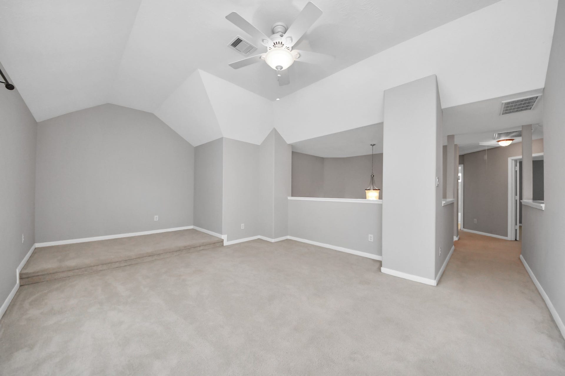 6114 Hollydale Ridge Lane, Katy, TX 77494 Upstairs living room