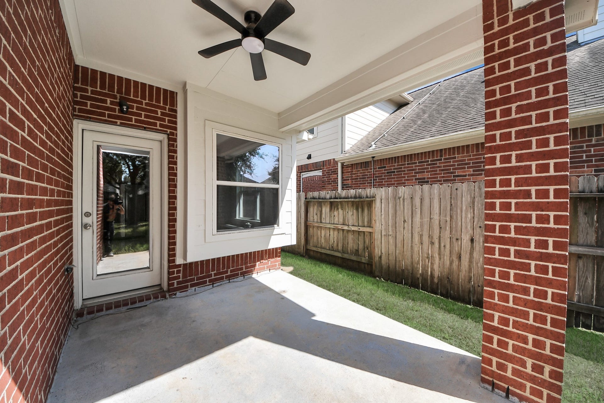 6114 Hollydale Ridge Lane, Katy, TX 77494 Covered back porch