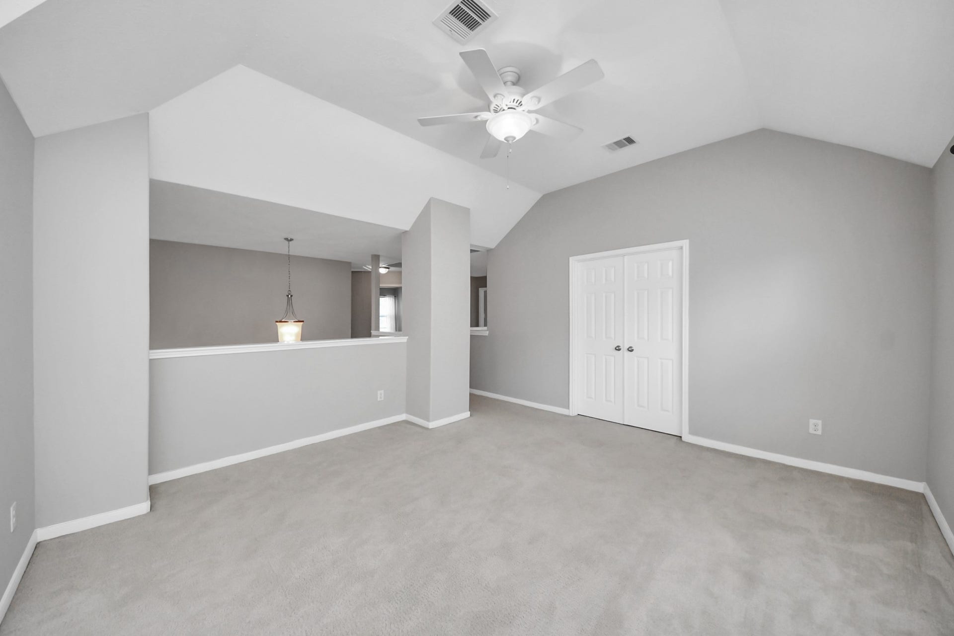 6114 Hollydale Ridge Lane, Katy, TX 77494 Extra living space upstairs
