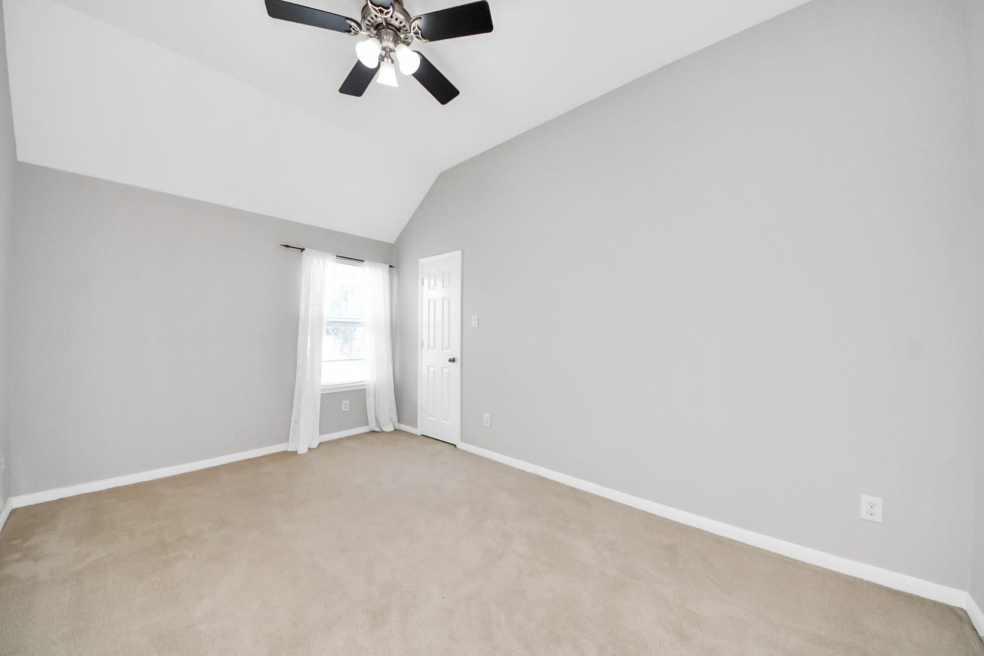 6114 Hollydale Ridge Lane, Katy, TX 77494 Bedroom 3