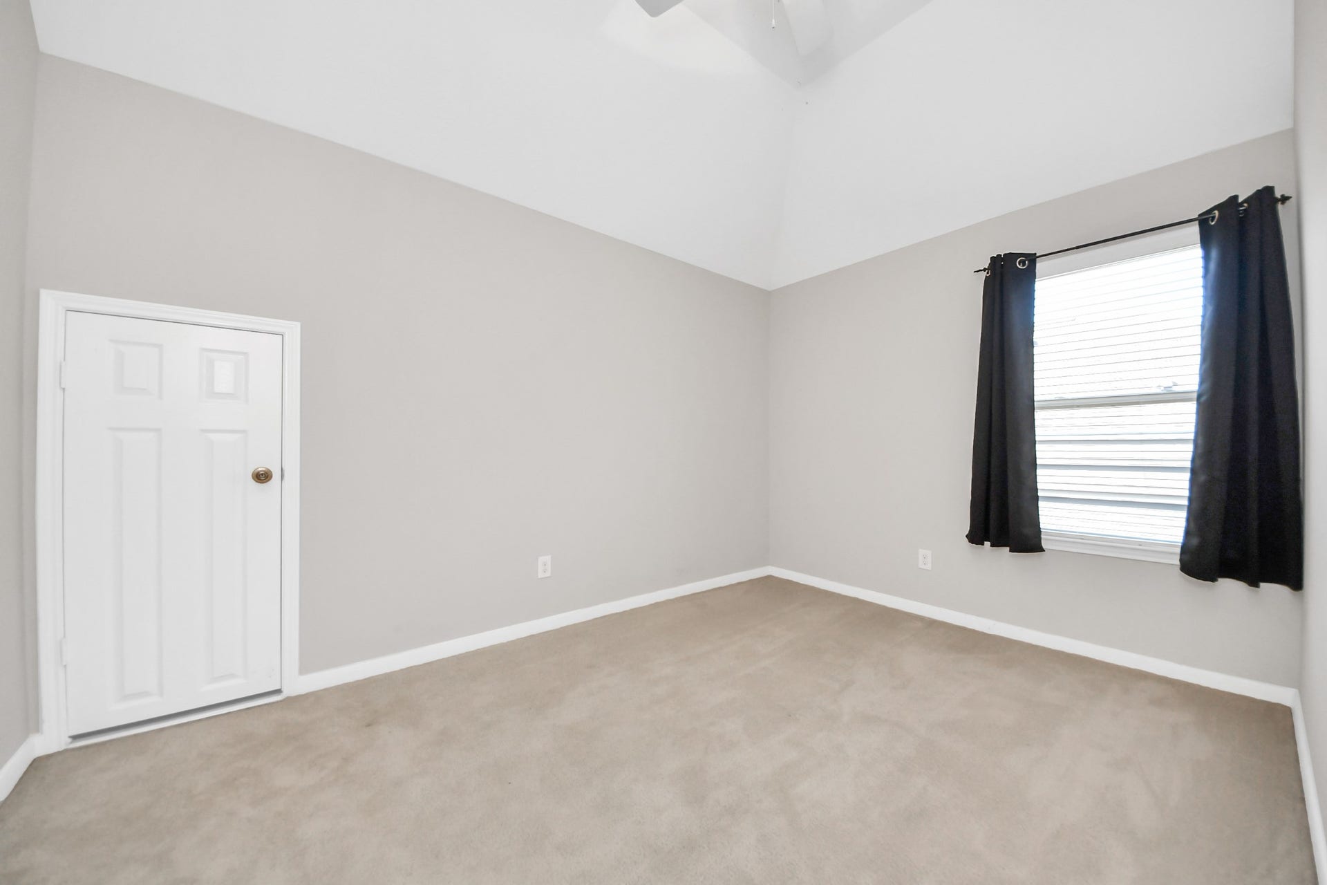 6114 Hollydale Ridge Lane, Katy, TX 77494 Bedroom 2
