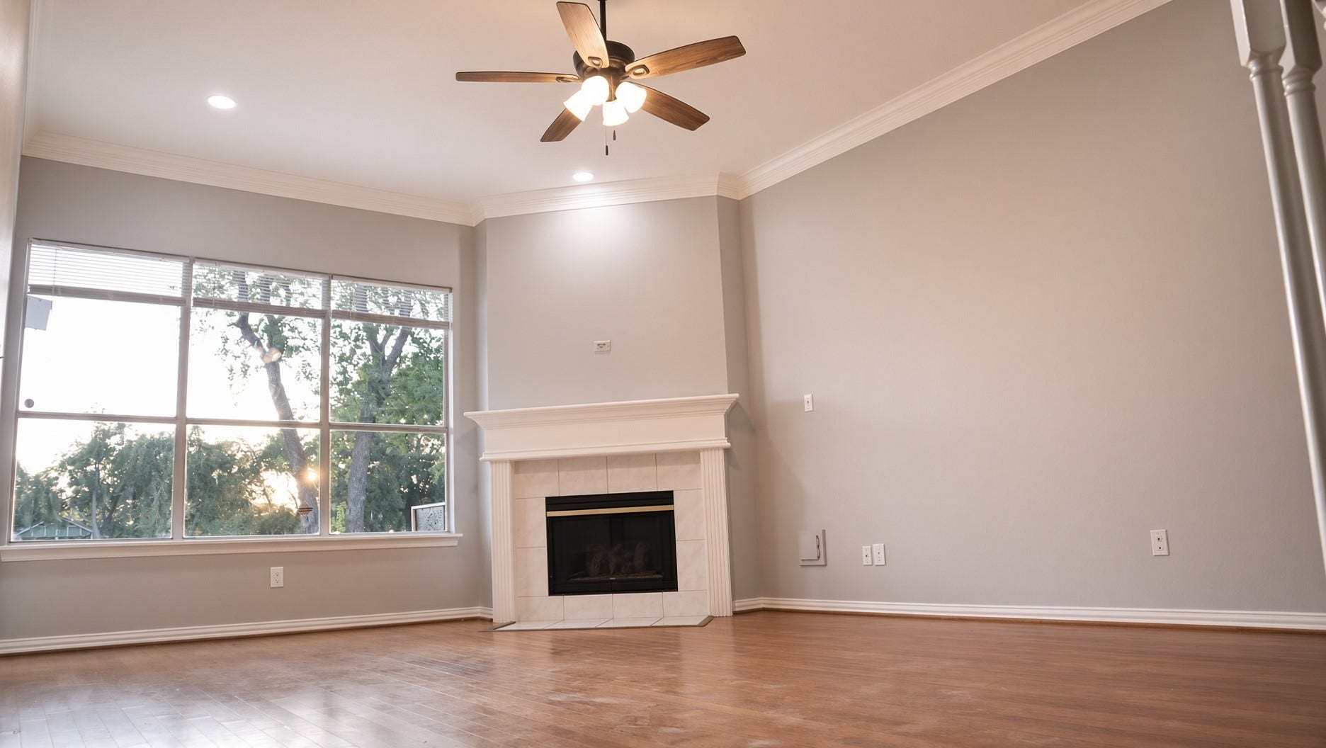 114 Oyster Creek Drive, Sugar Land, TX 77478 Family Room