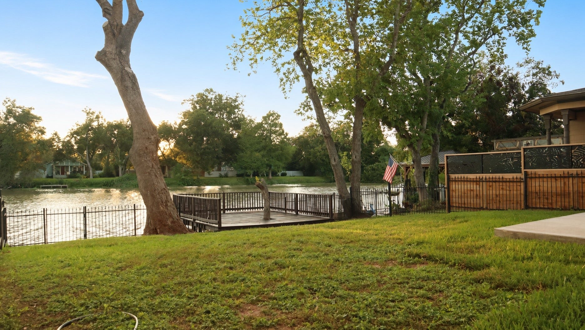 114 Oyster Creek Drive, Sugar Land, TX 77478 Backyard