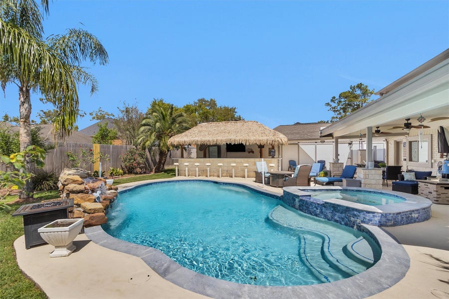 Property photo for 2108 Kildare Drive, Pearland, TX