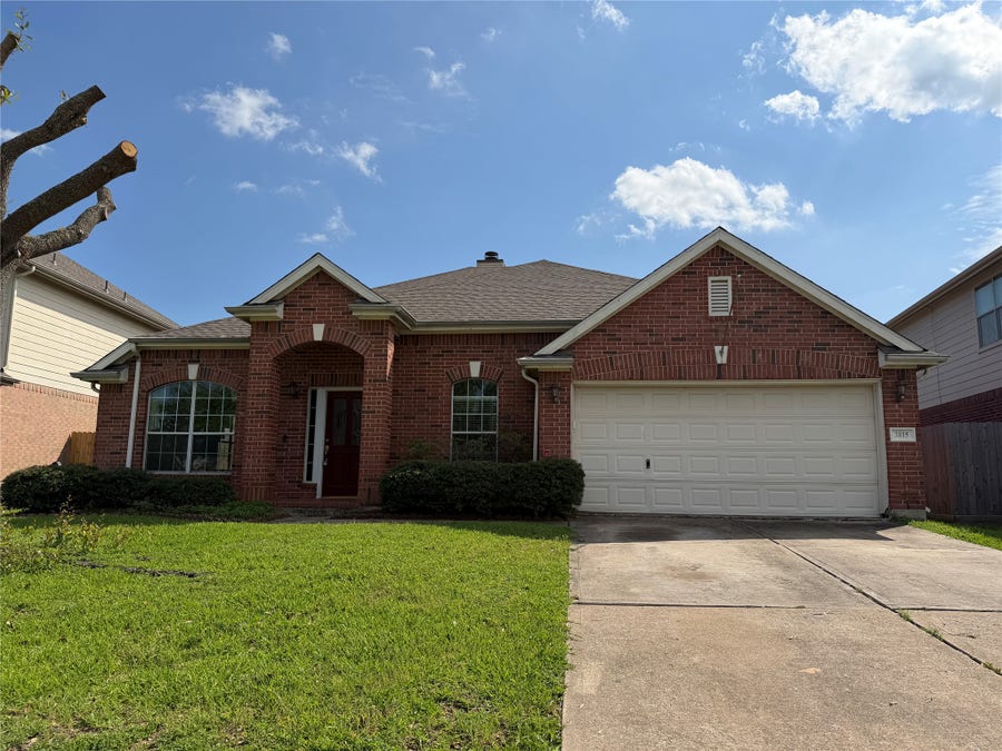 Property photo for 3815 Beacons View Lane, Friendswood, TX