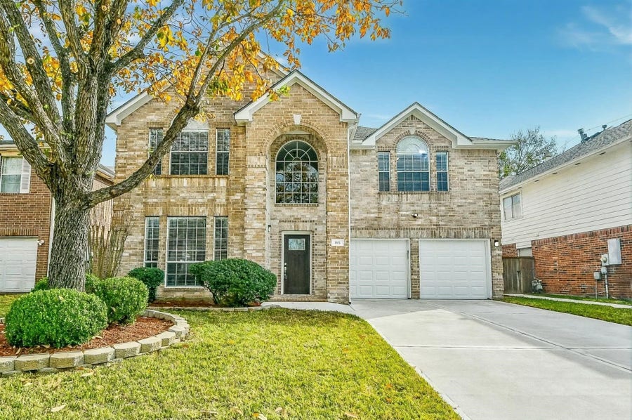 Property photo for 815 Robins Way, Stafford, TX