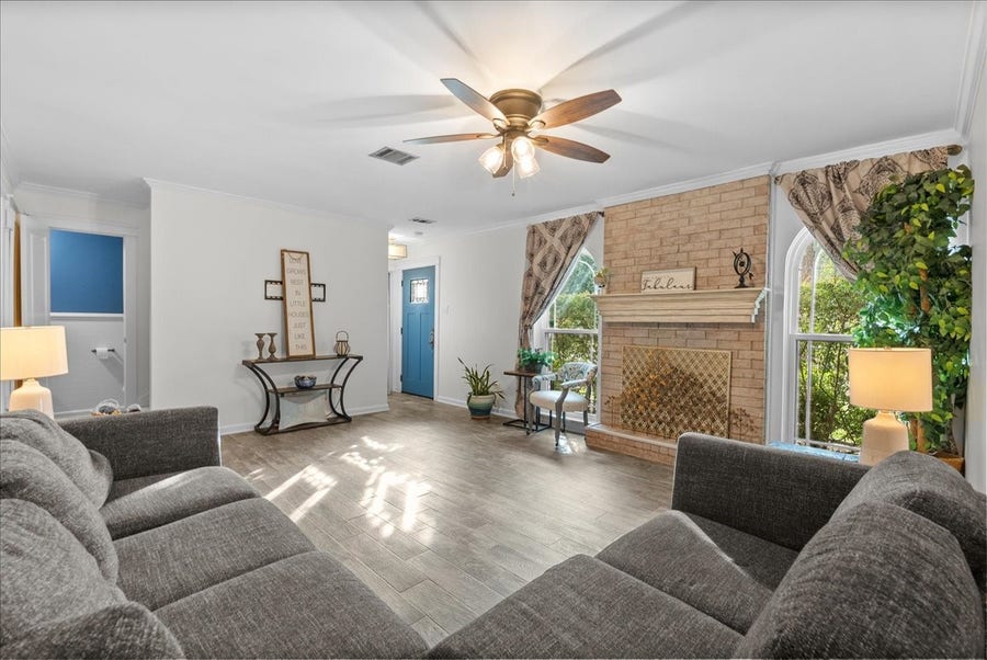 Property photo for 1572 Silverpines Road, #572, Houston, TX
