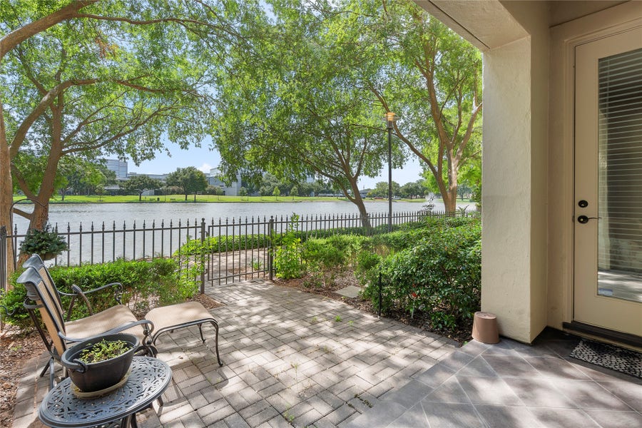 Property photo for 1332 Lake Pointe Parkway, Sugar Land, TX