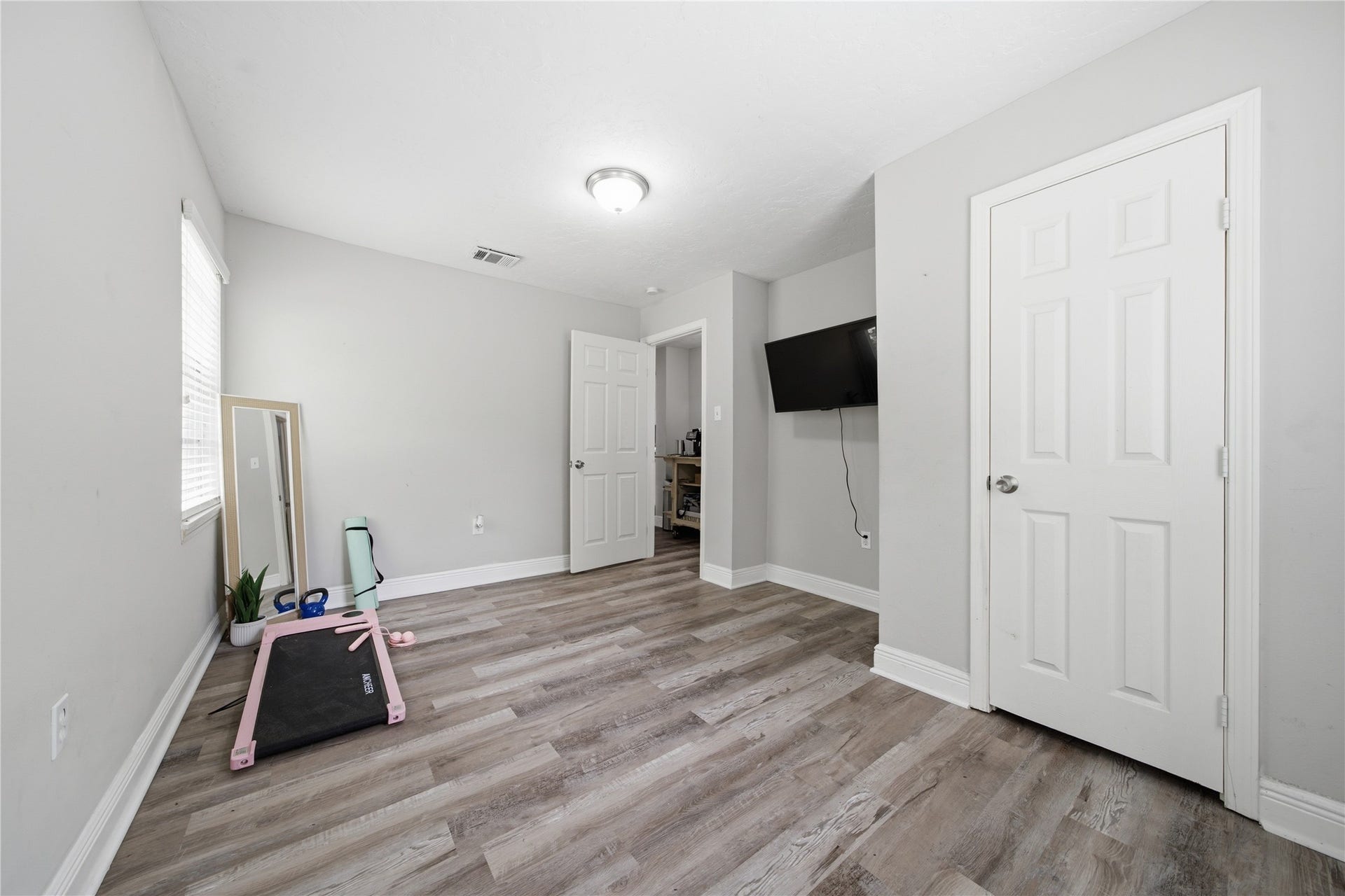 8826 Delilah Street, Houston, TX 77033