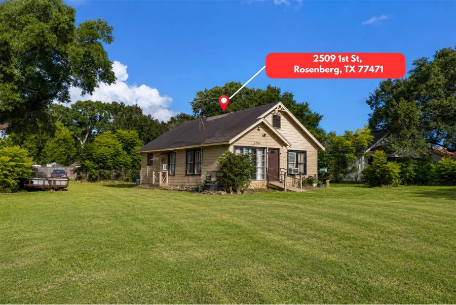 Property photo for 2509 1st Street, Rosenberg, TX