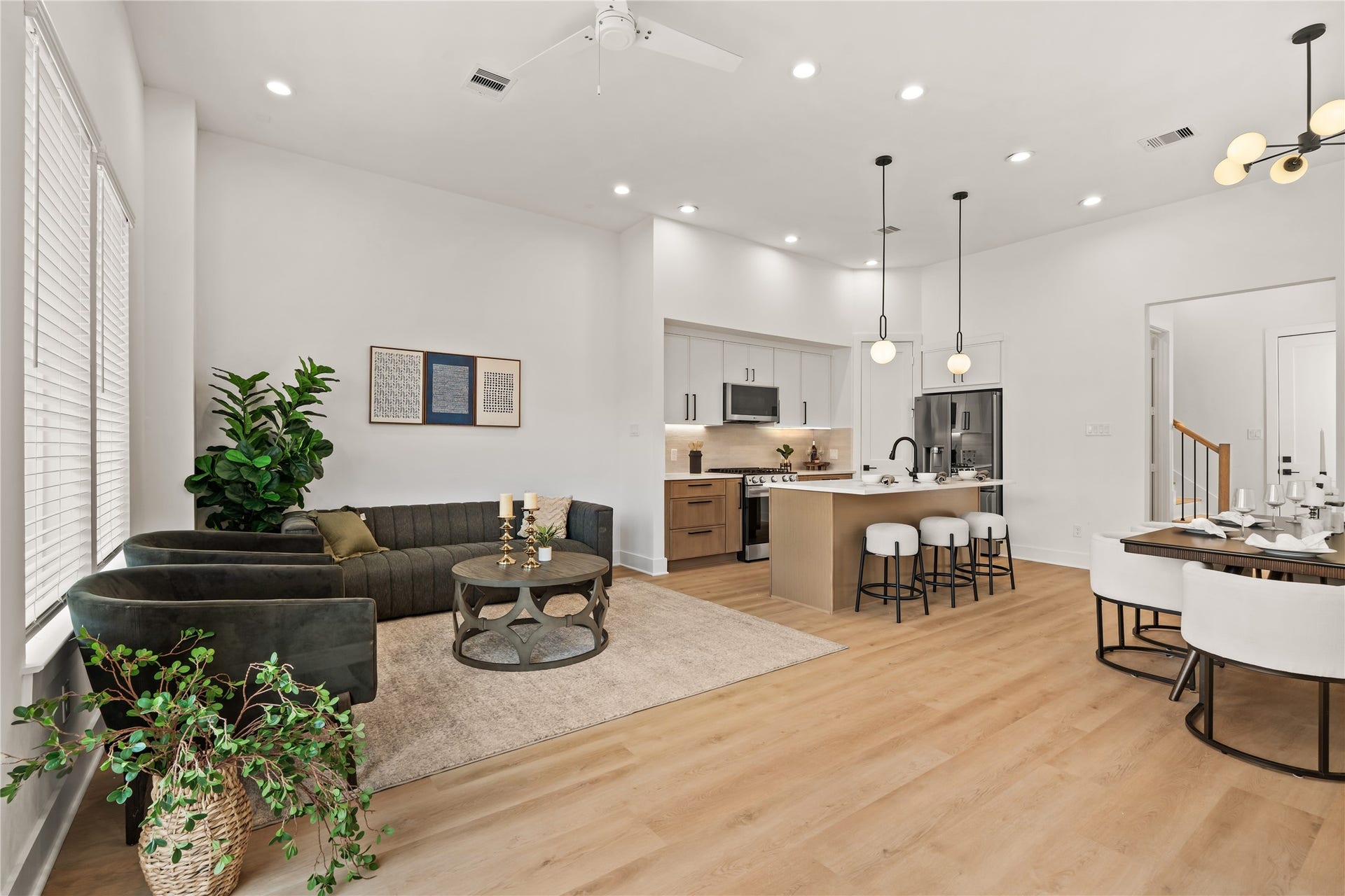 4615 Buck Street, Houston, TX 77020 Expansive main-floor layout connecting the living, dining, and kitchen spaces for effortless hosting.