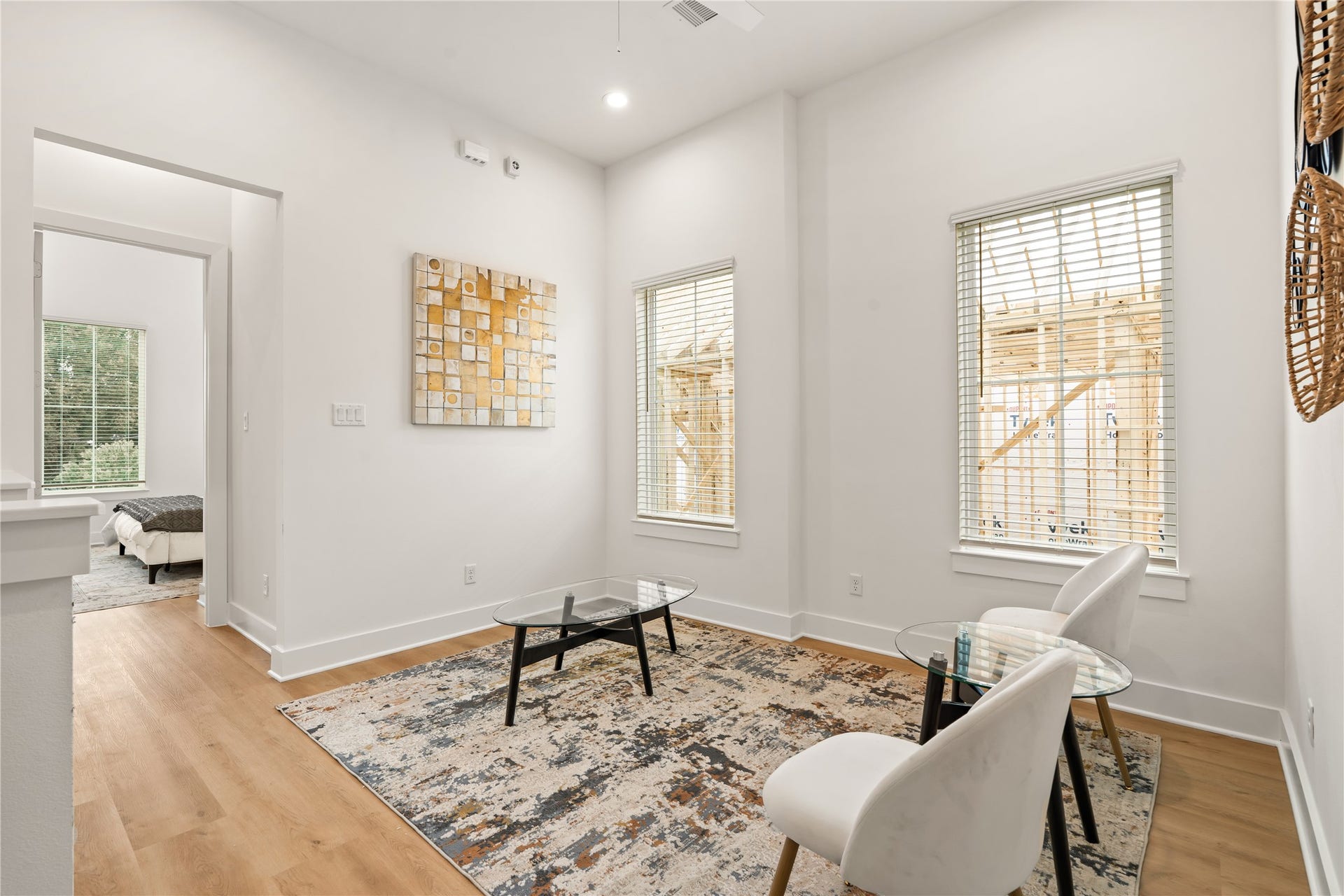 4615 Buck Street, Houston, TX 77020 ersatile upper-level hallway space offering a seamless flow between secondary bedrooms.