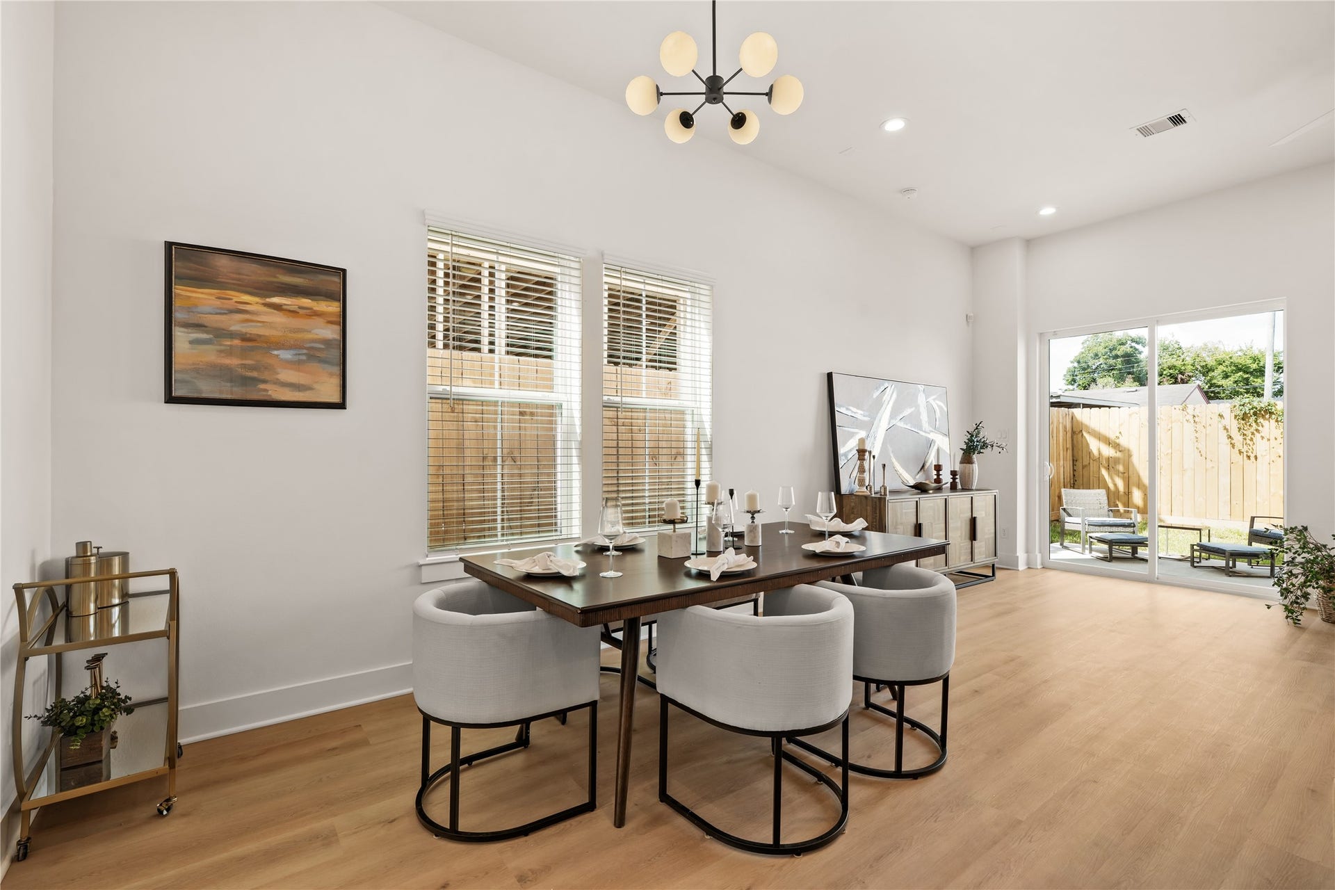 4615 Buck Street, Houston, TX 77020 Dedicated dining area positioned near patio access for effortless indoor-outdoor hosting.