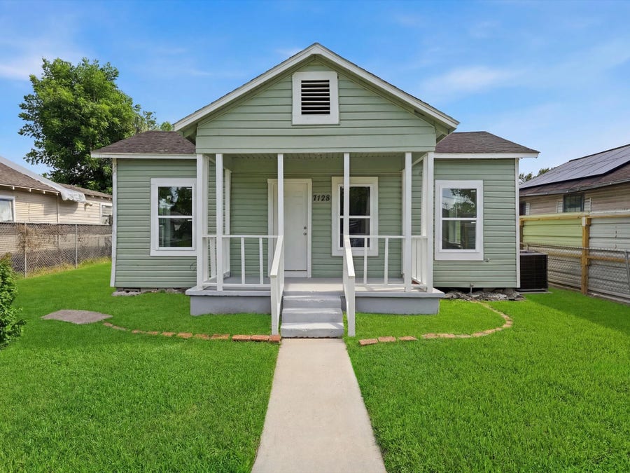 Property photo for 7128 Avenue K, Houston, TX
