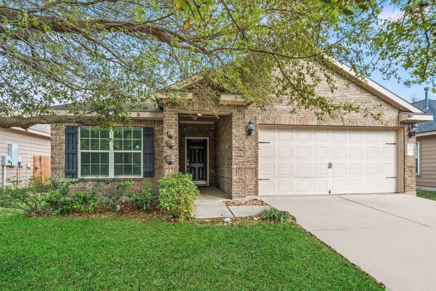 Property photo for 303 Pine Mist Lane, Conroe, TX