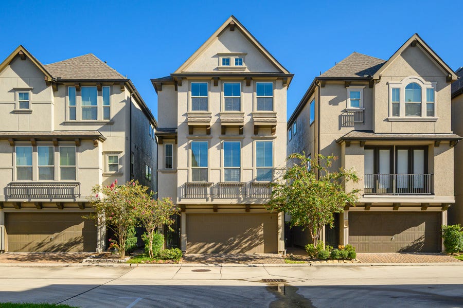 Property photo for 10716 Addicks Oaks Place, Houston, TX