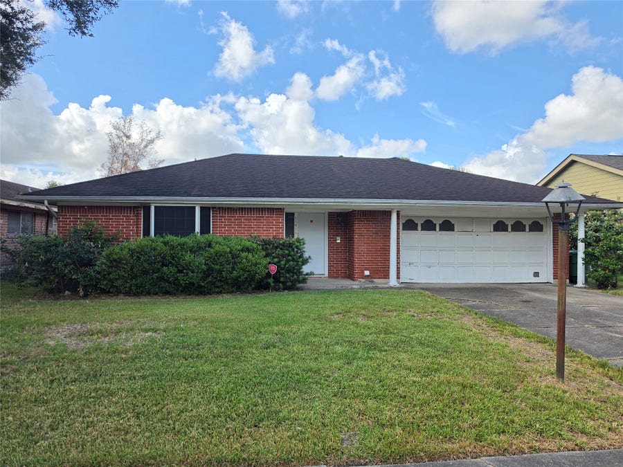 Property photo for 11914 Kirkbriar Drive, Houston, TX