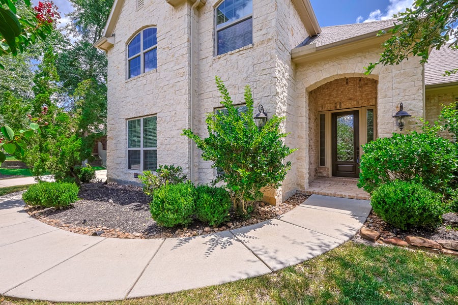 Property photo for 1821 Lily Meadows Drive, Conroe, TX