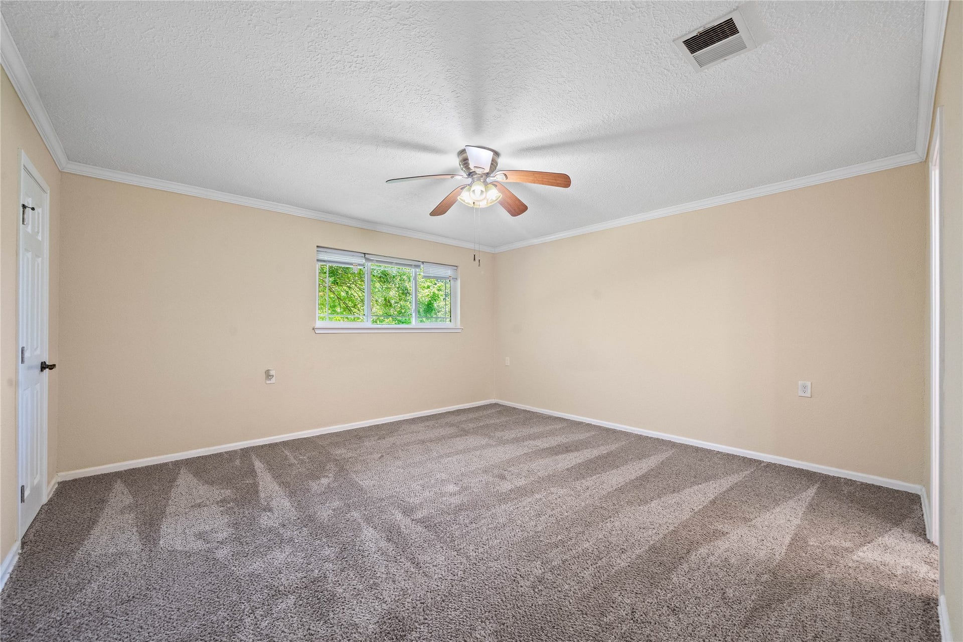 5123 Shady Oaks Lane, Friendswood, TX 77546