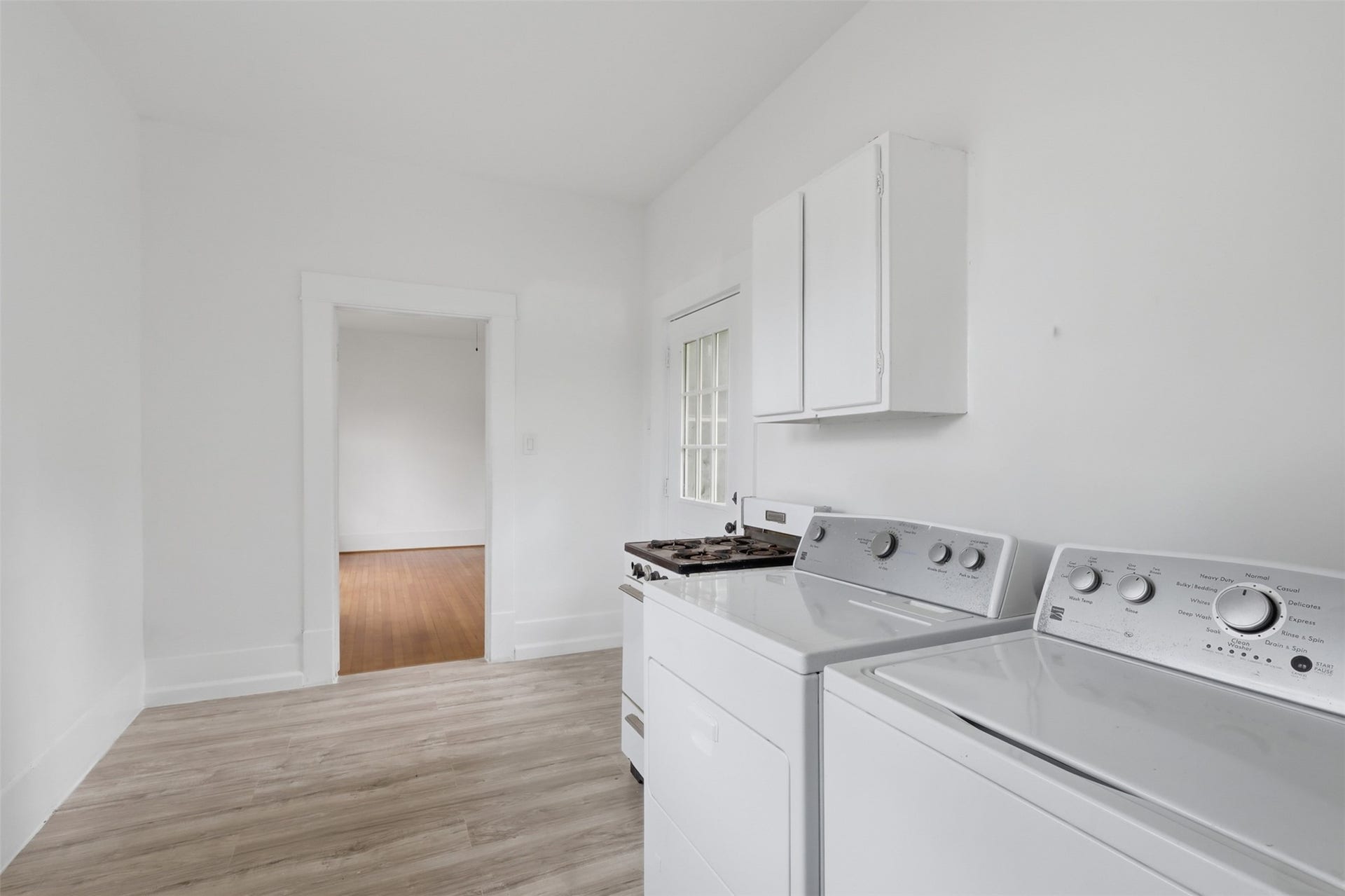 3308 Yupon Street, Houston, TX 77006 3308 Yupon Street, Houston, TX 77006
