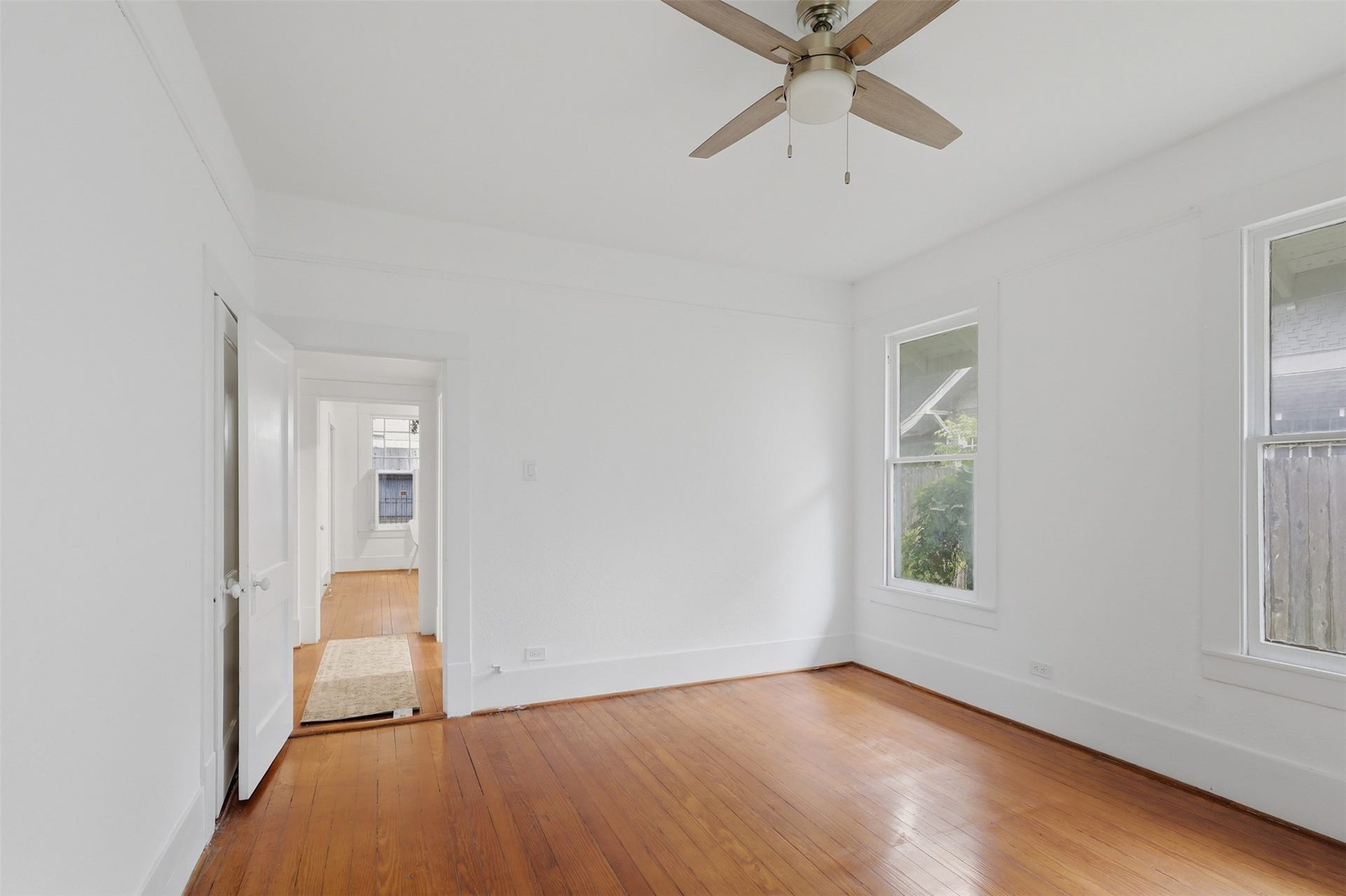 3308 Yupon Street, Houston, TX 77006 3308 Yupon Street, Houston, TX 77006