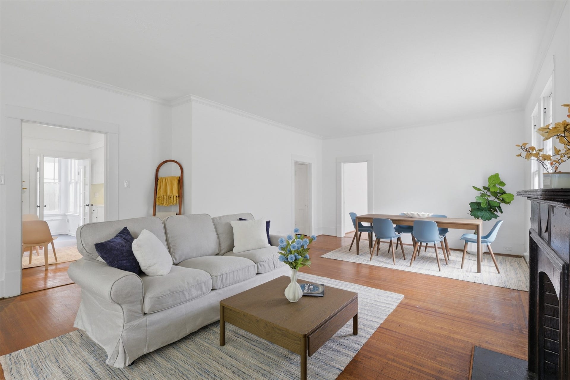 3308 Yupon Street, Houston, TX 77006 3308 Yupon Street, Houston, TX 77006