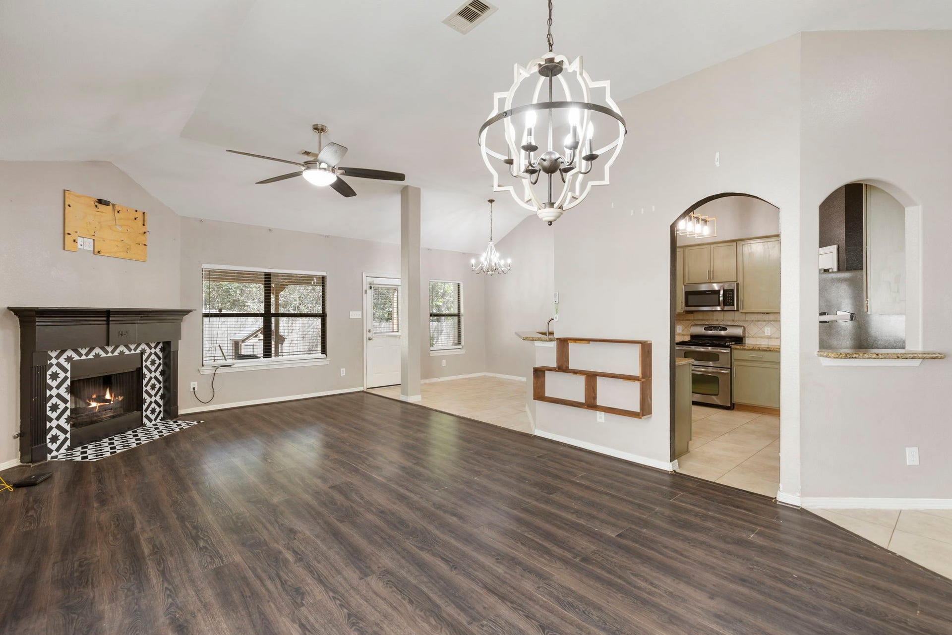8022 N Tarrytown Crossing Drive, Conroe, TX 77304 8022 N Tarrytown Crossing Drive, Conroe, TX 77304
