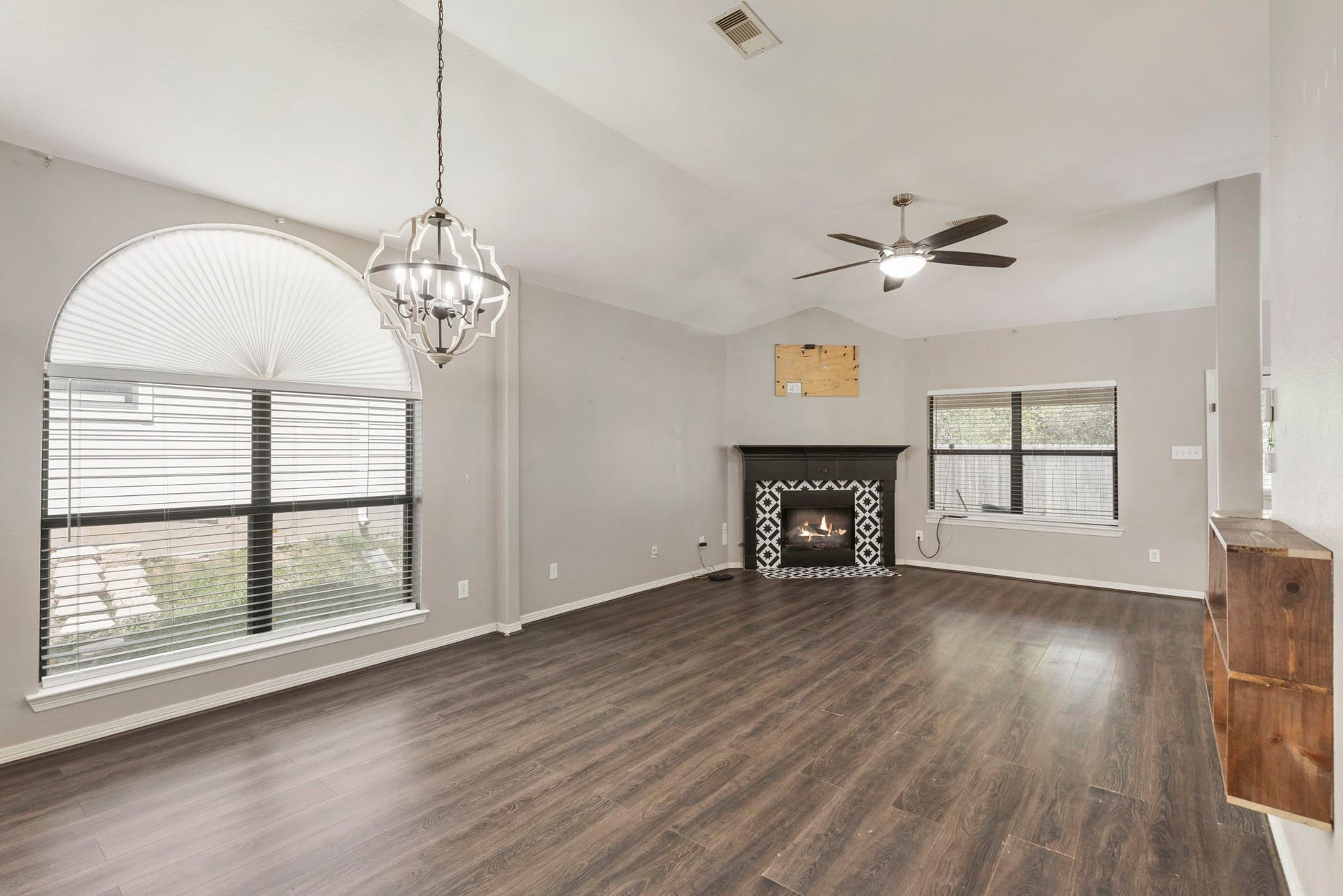 8022 N Tarrytown Crossing Drive, Conroe, TX 77304 8022 N Tarrytown Crossing Drive, Conroe, TX 77304