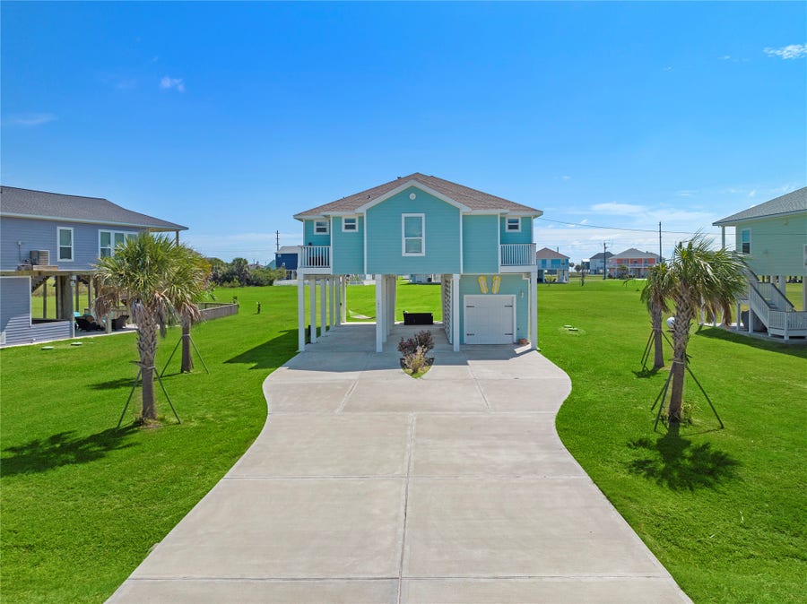 Property photo for 18611 Warrior Road, Galveston, TX