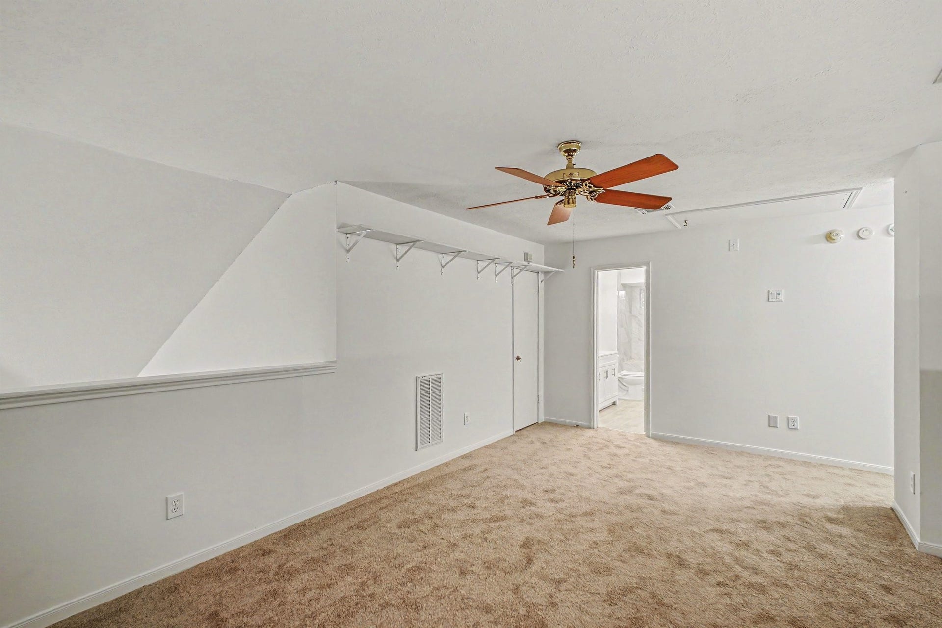 3234 Lee Circle, Pearland, TX 77581 3234 Lee Circle, Pearland, TX 77581