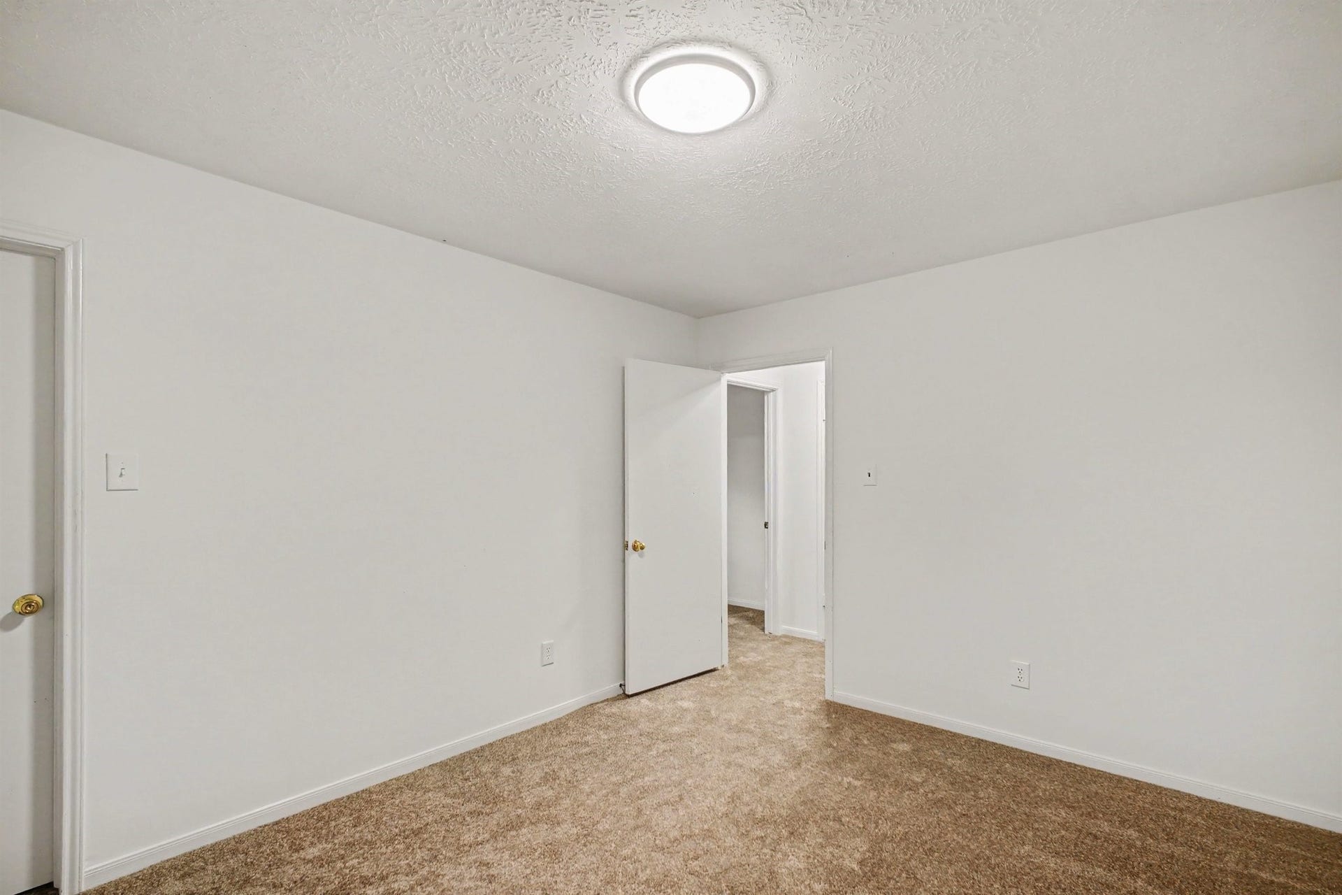 3234 Lee Circle, Pearland, TX 77581 3234 Lee Circle, Pearland, TX 77581