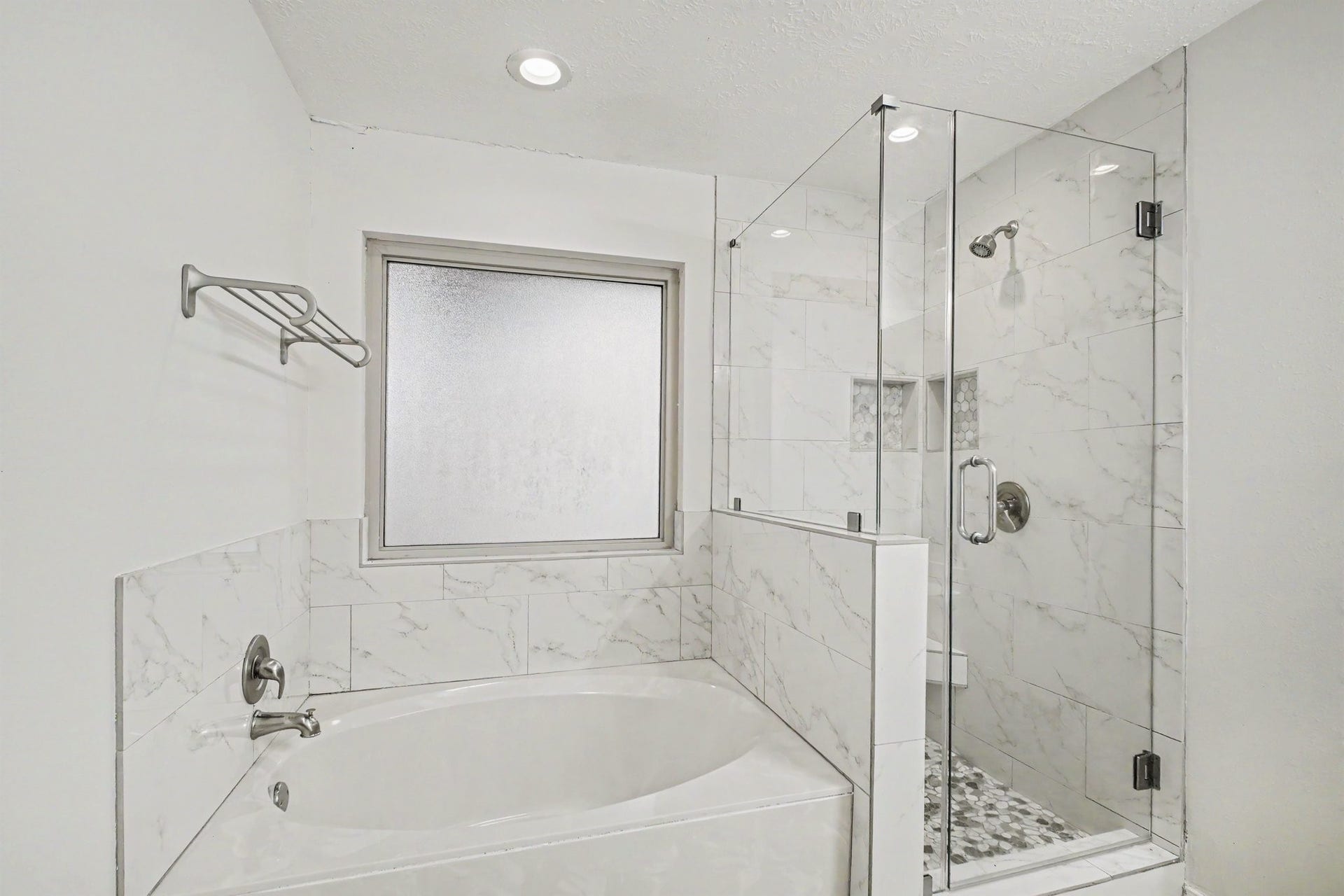3234 Lee Circle, Pearland, TX 77581 3234 Lee Circle, Pearland, TX 77581