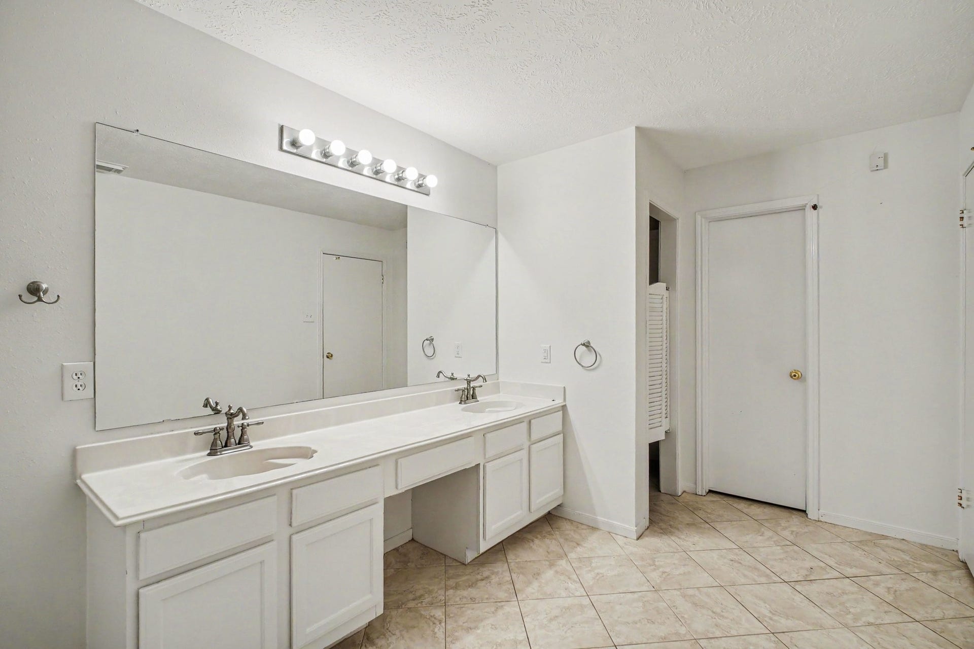 3234 Lee Circle, Pearland, TX 77581 3234 Lee Circle, Pearland, TX 77581