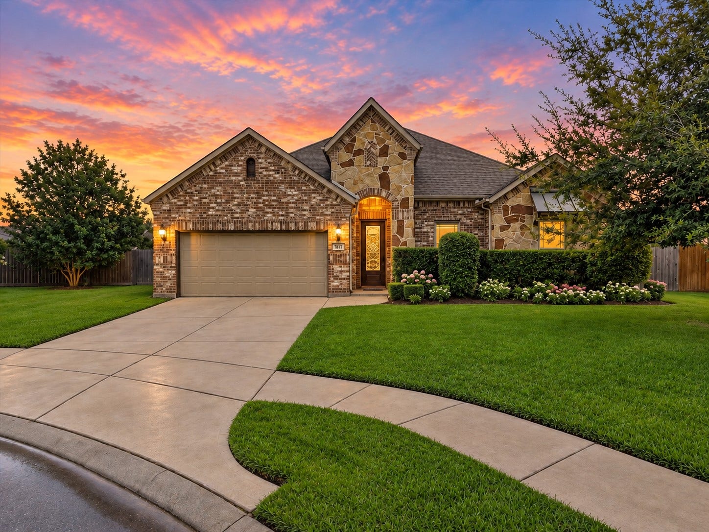 1413 Coffee Mill Court, League City, TX 77573 Welcome to this stunning and immaculately maintained single-story retreat nestled on a 0.23-acre cul-de-sac lot with a sparkling private pool and extended covered patio.