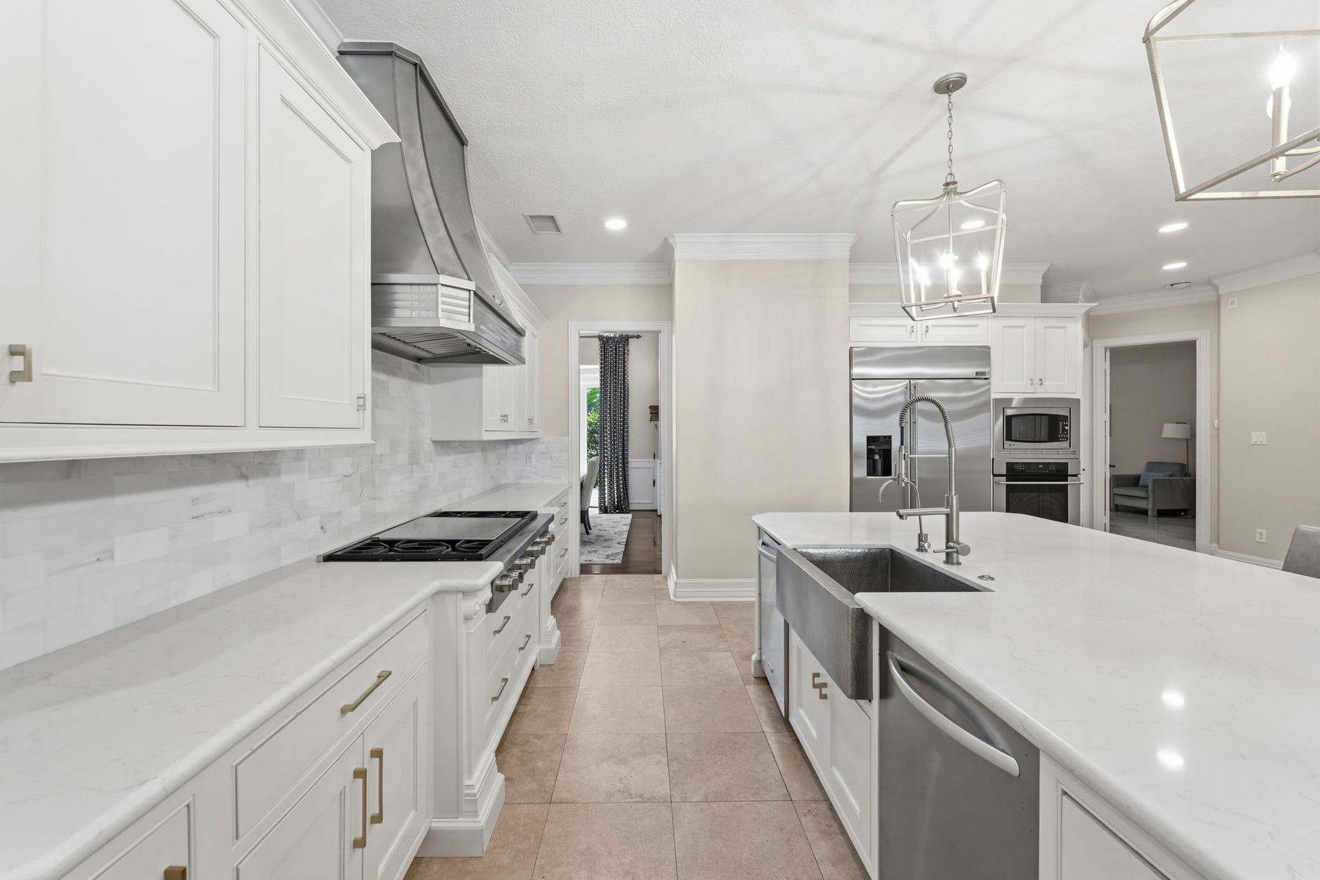 63 NW Chancery Place NW, The Woodlands, TX 77381 63 NW Chancery Place NW, The Woodlands, TX 77381