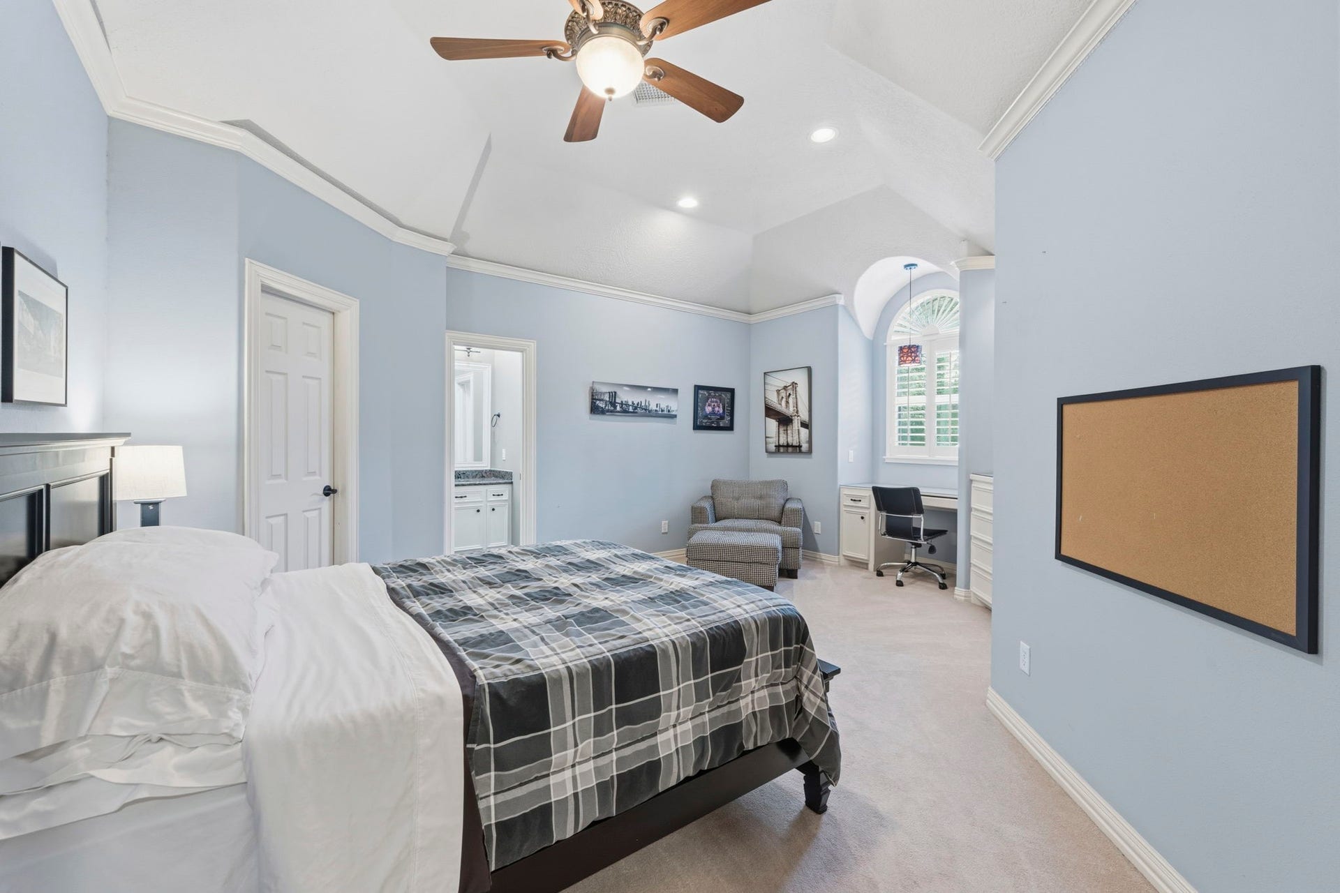 63 NW Chancery Place NW, The Woodlands, TX 77381 63 NW Chancery Place NW, The Woodlands, TX 77381