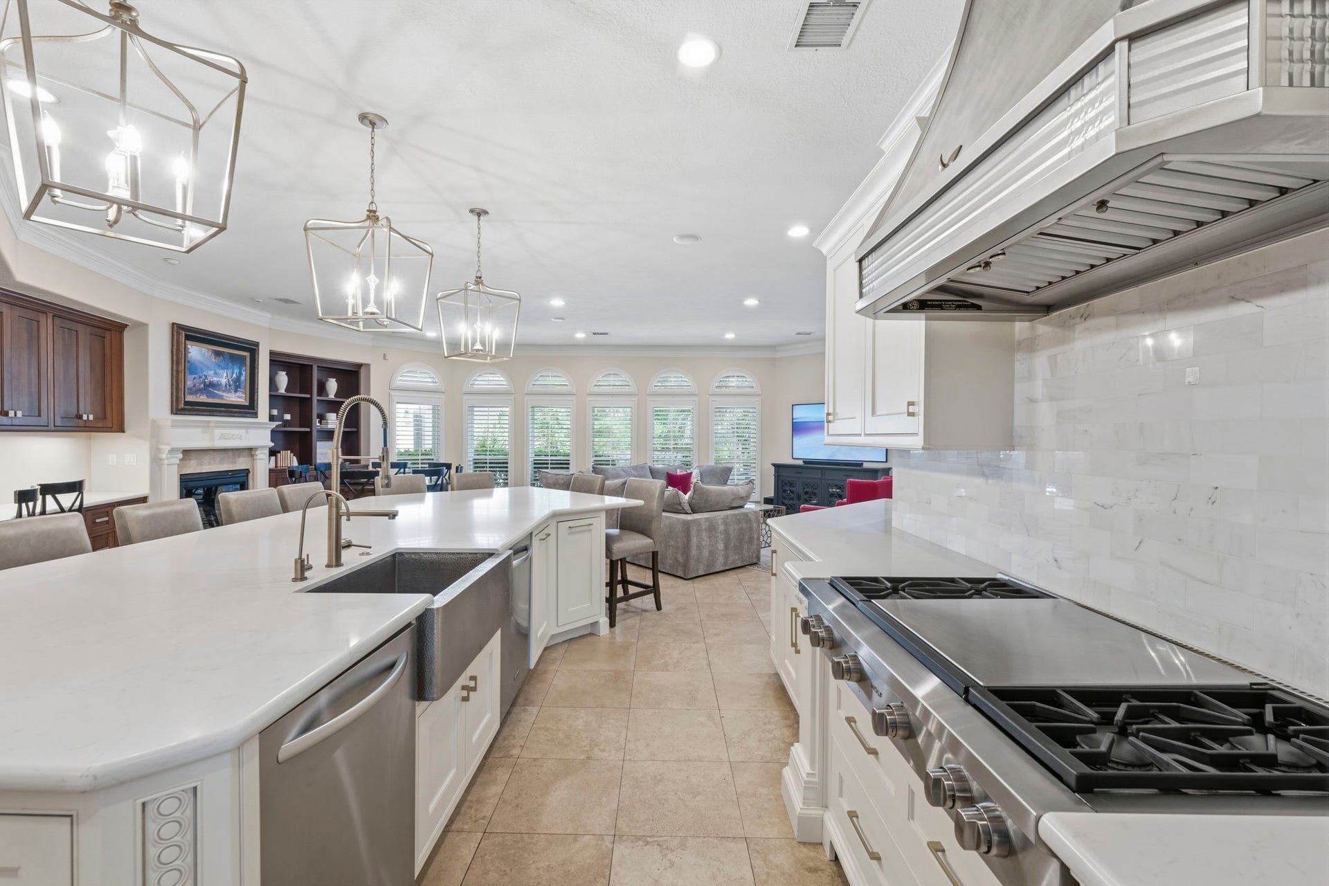 63 NW Chancery Place NW, The Woodlands, TX 77381 63 NW Chancery Place NW, The Woodlands, TX 77381