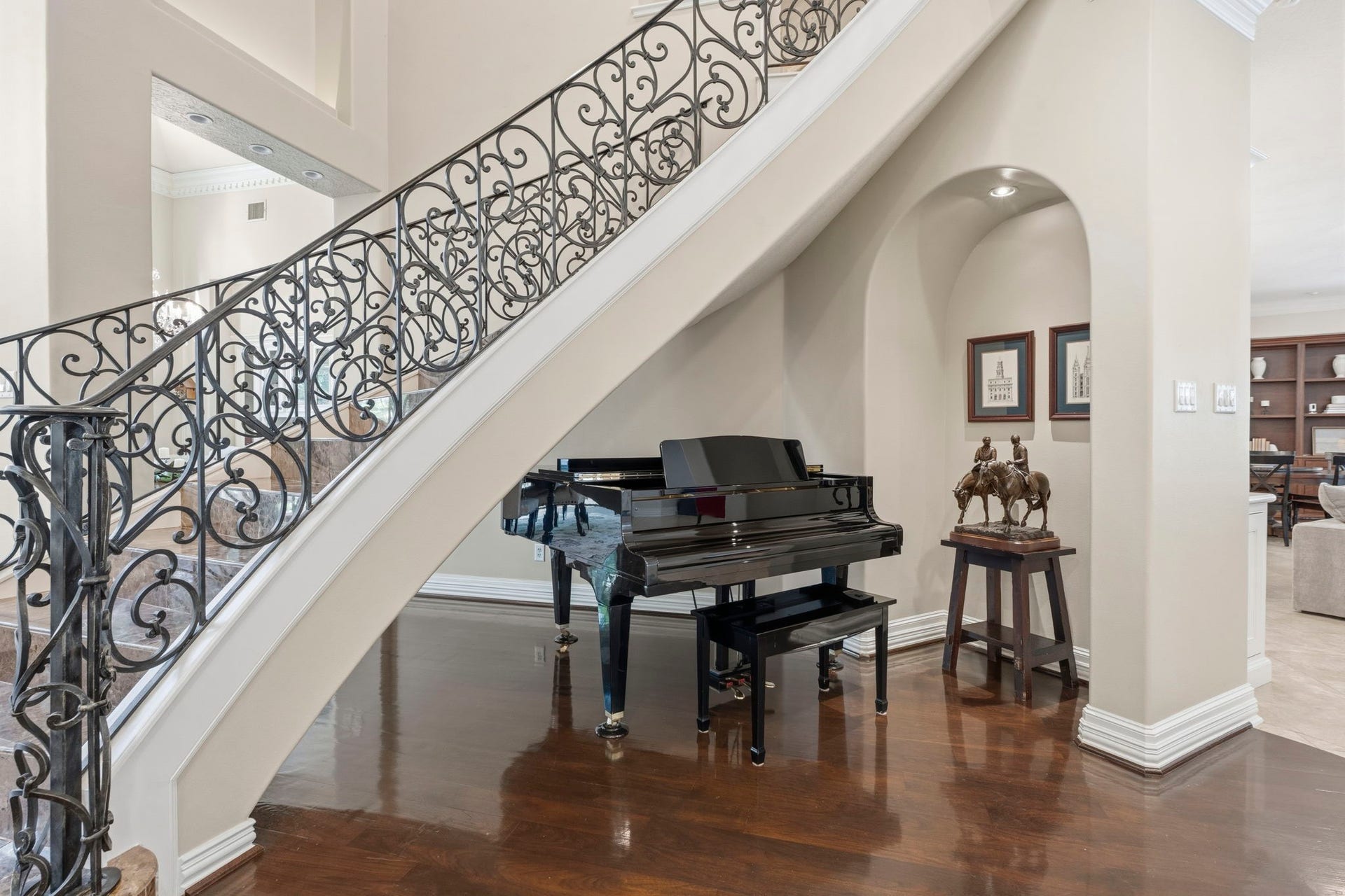 63 NW Chancery Place NW, The Woodlands, TX 77381 63 NW Chancery Place NW, The Woodlands, TX 77381
