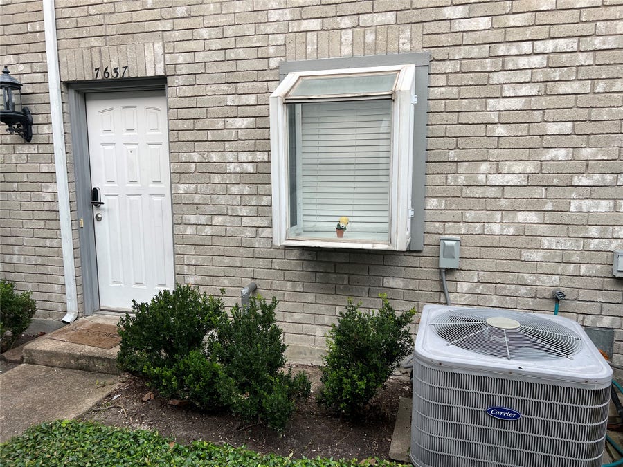 Property photo for 7637 Cambridge Street, #7637, Houston, TX