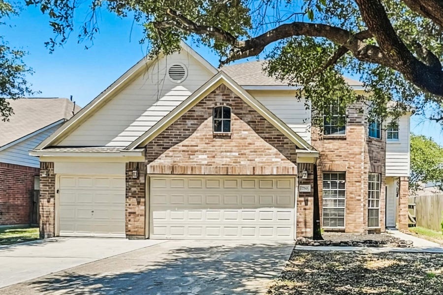 Property photo for 710 Single Pine Court, Spring, TX