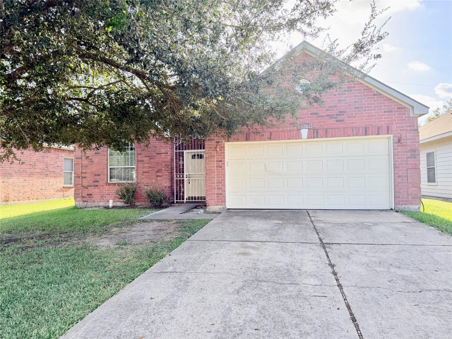 Property photo for 13743 Canyon Hollow Loop, Houston, TX