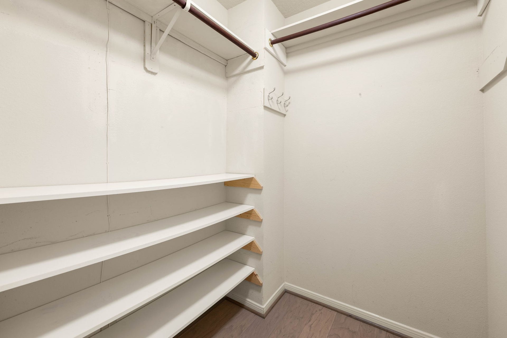 Walk-in closet