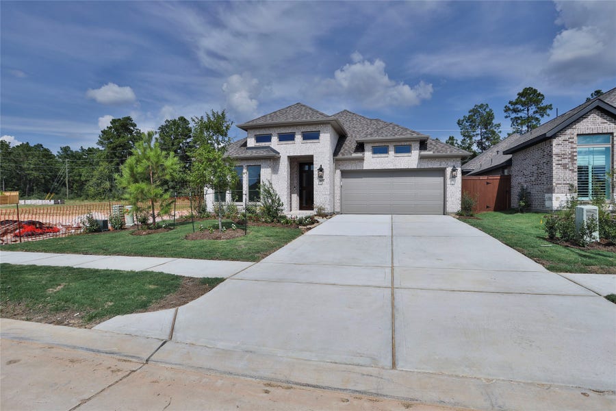 Property photo for 15671 Hoptree Heights Lane, Conroe, TX