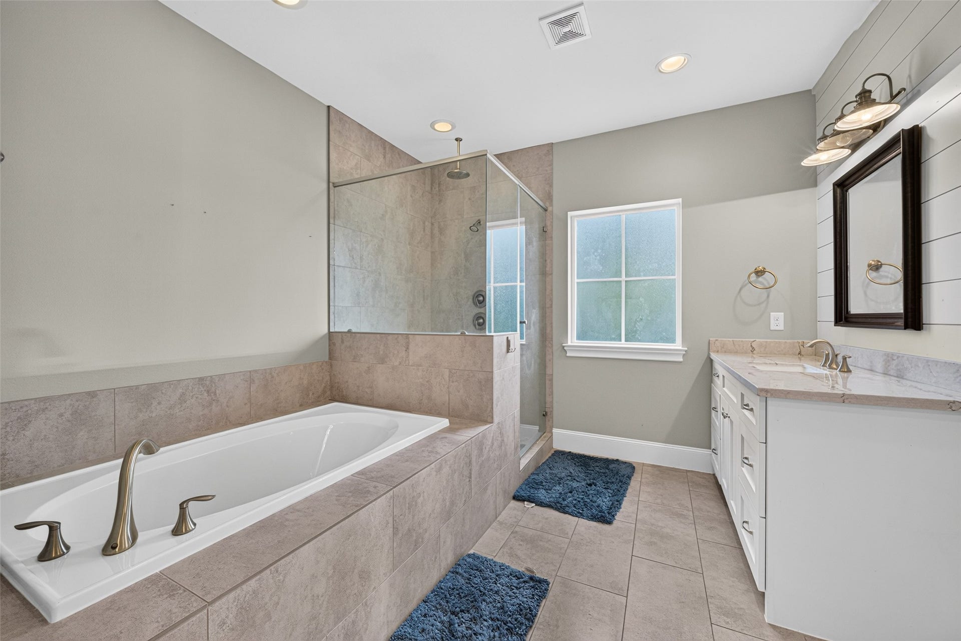 2502 Radcliffe Street, Houston, TX 77007 2502 Radcliffe Street, Houston, TX 77007
