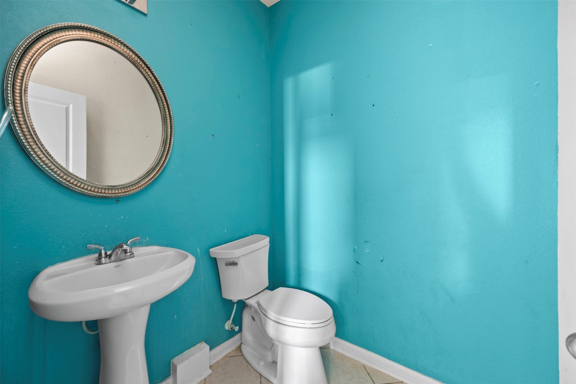 8615 Willet Street, Baytown, TX 77521 8615 Willet Street, Baytown, TX 77521